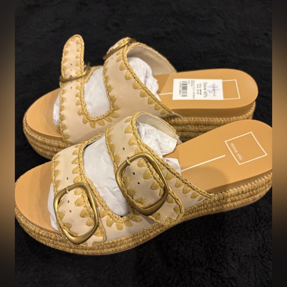 Dolce Vita 9.5 Beige and Gold Women platform sandal